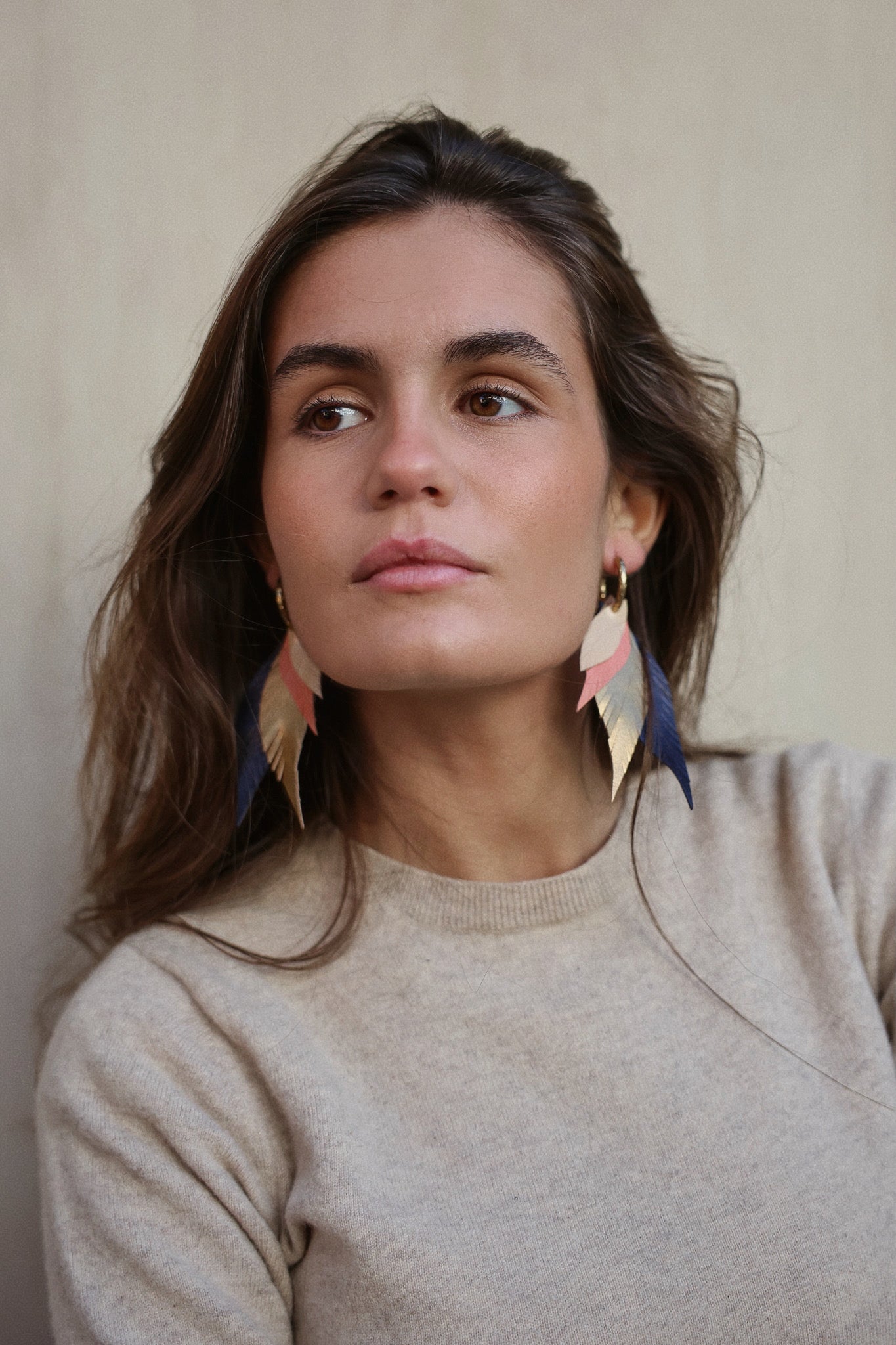 Pendiente Pluma Triple Azul Marino