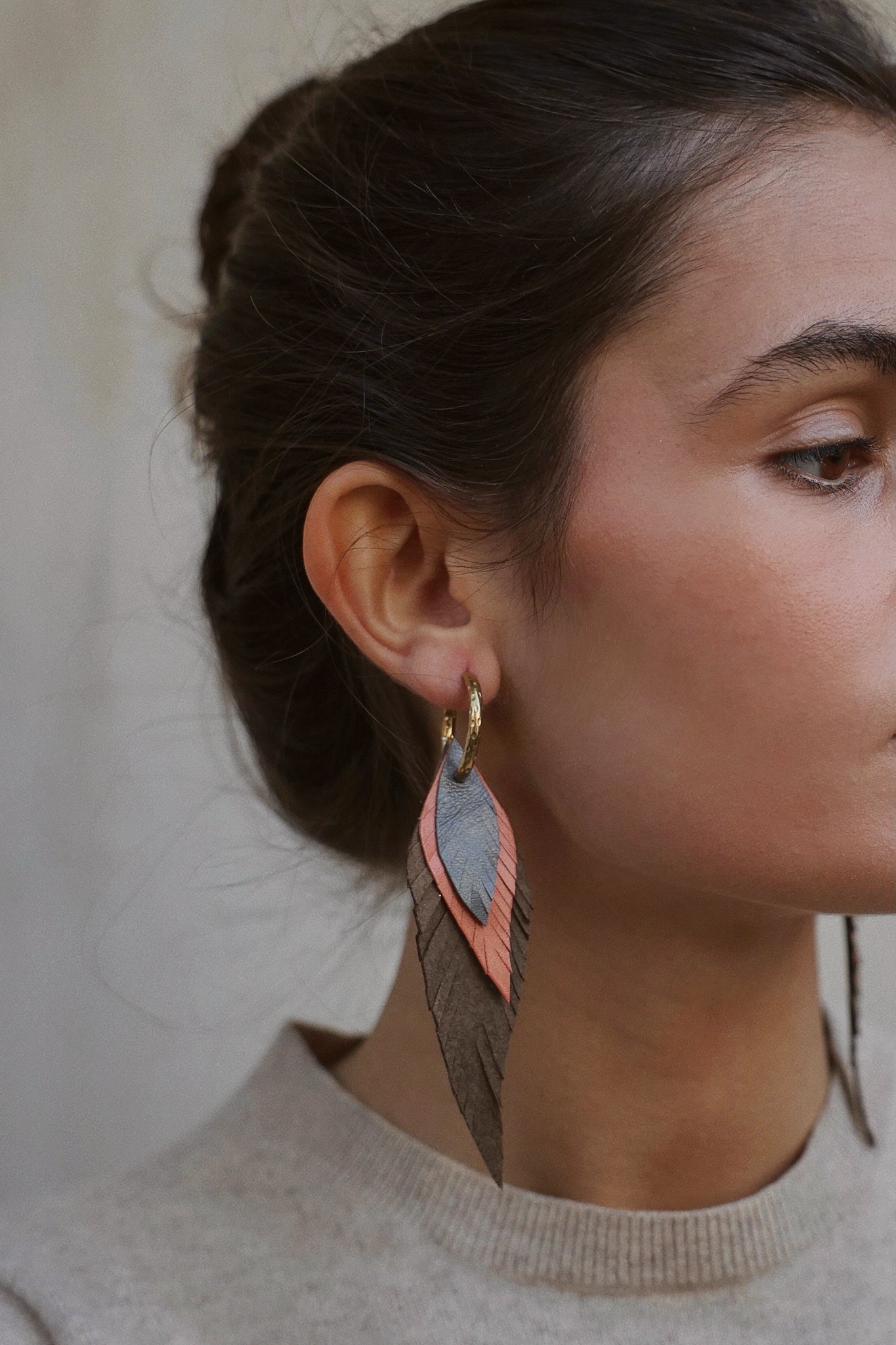 Pendiente Pluma Pequeño Café