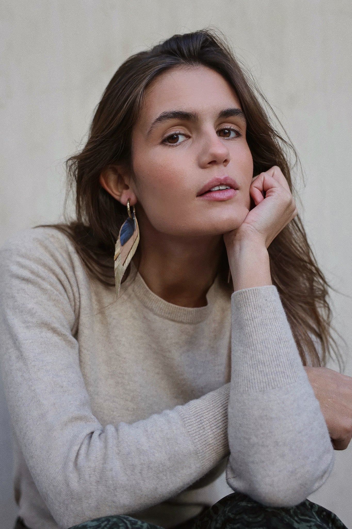 Pendiente Pluma Pequeño Dorado