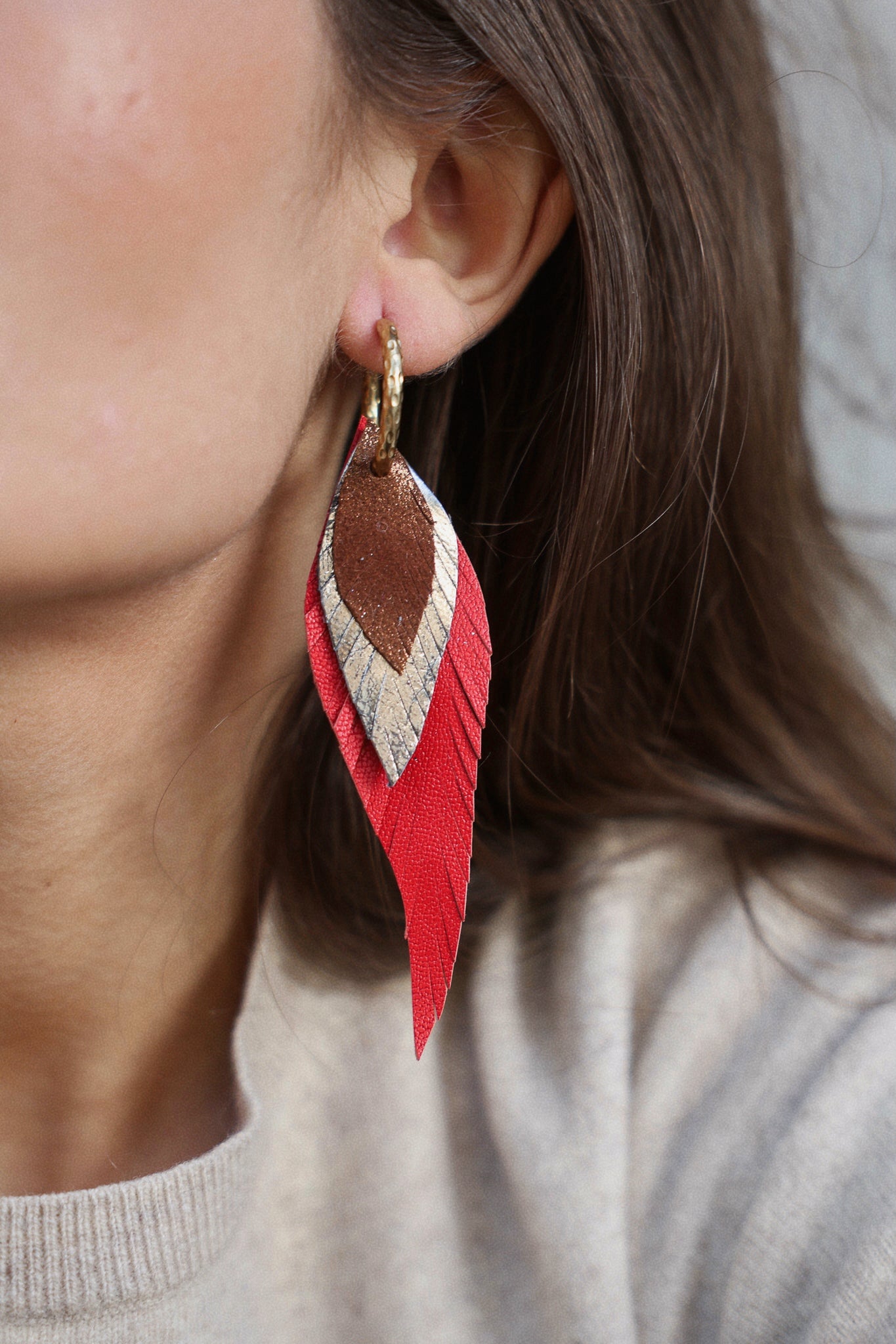 Pendiente Pluma Pequeño Rojo