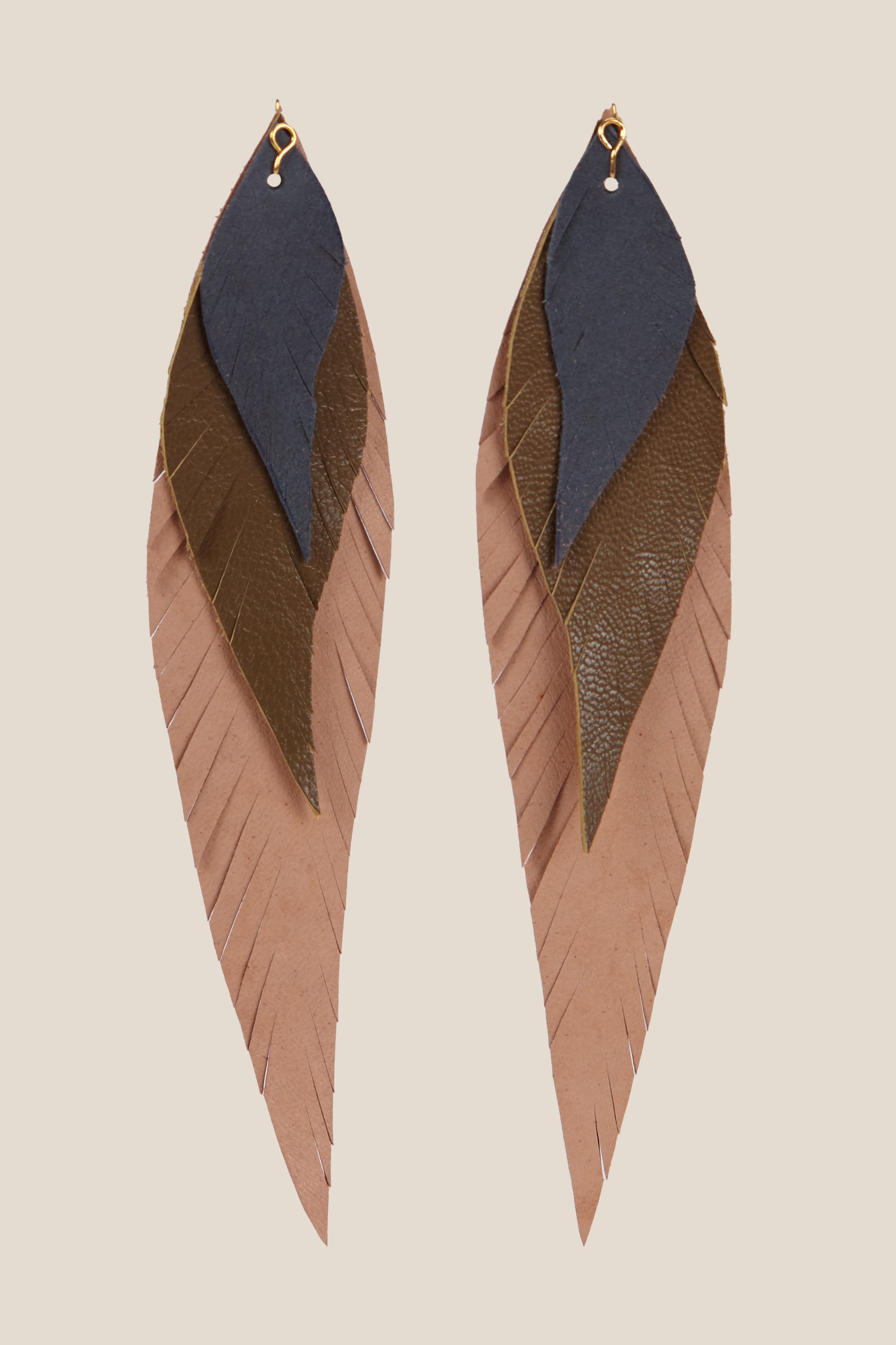 Pendiente Pluma Grande Nude