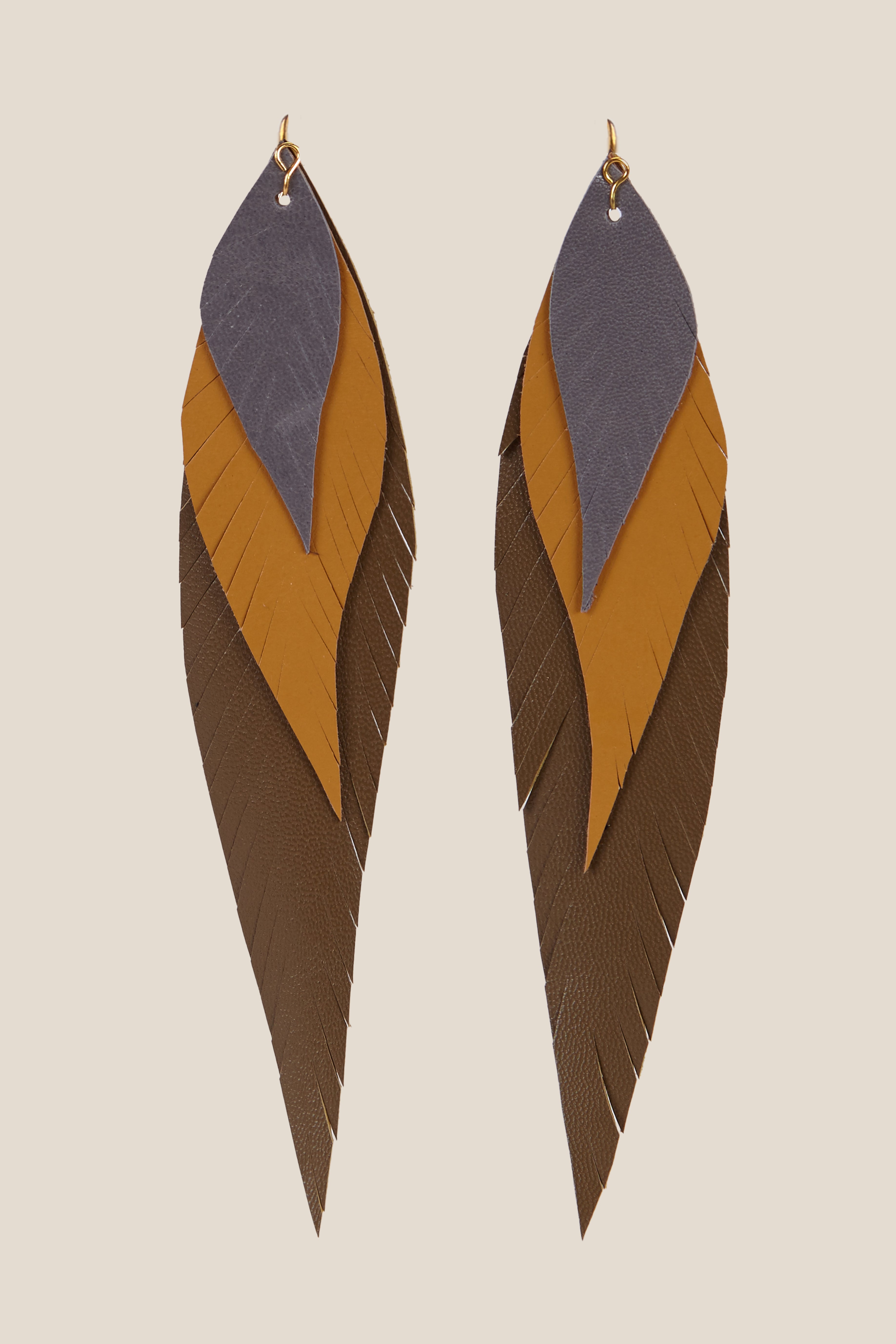 Pendiente Pluma Grande Verde Kaki