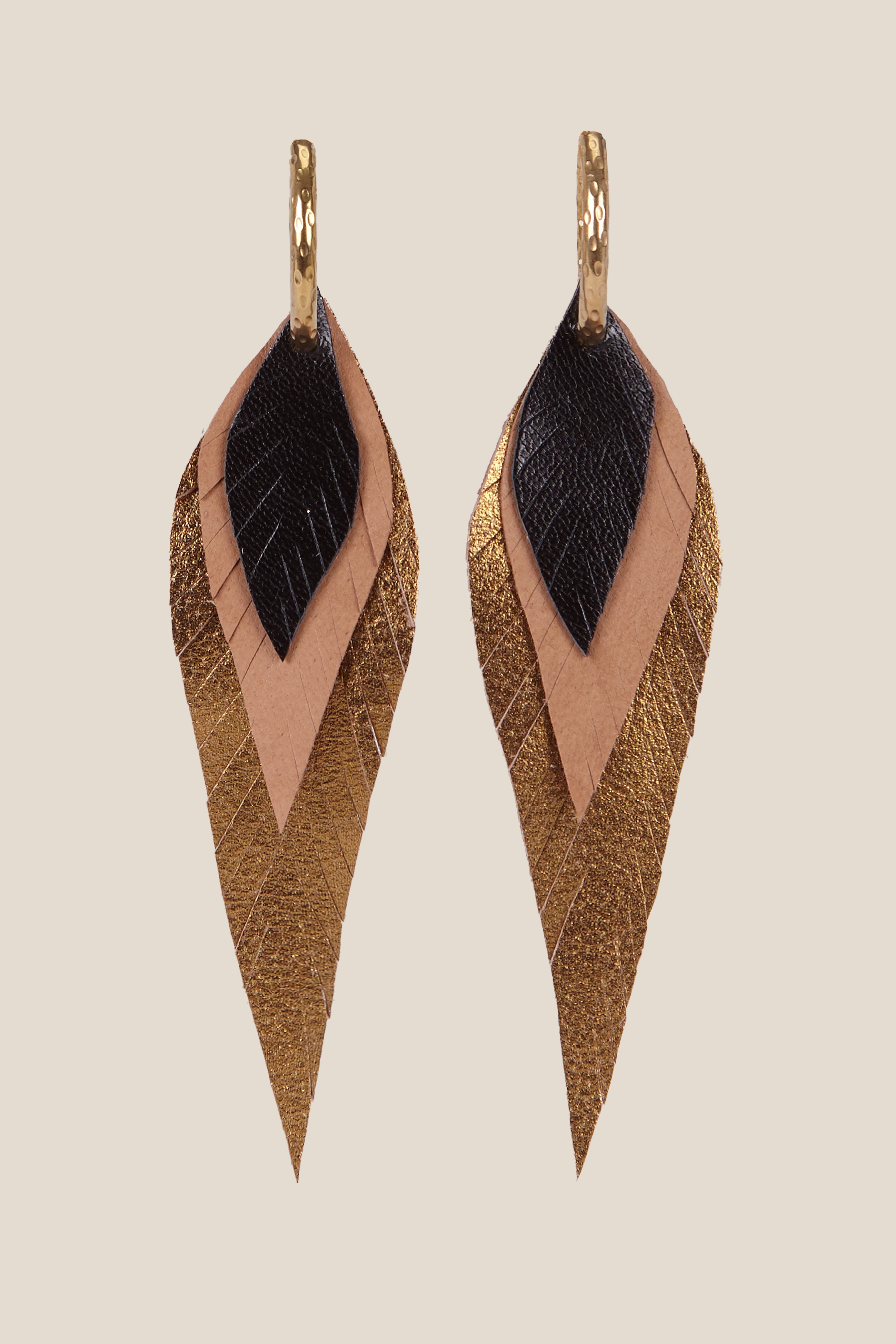 Pendiente Pluma Pequeño Dorado