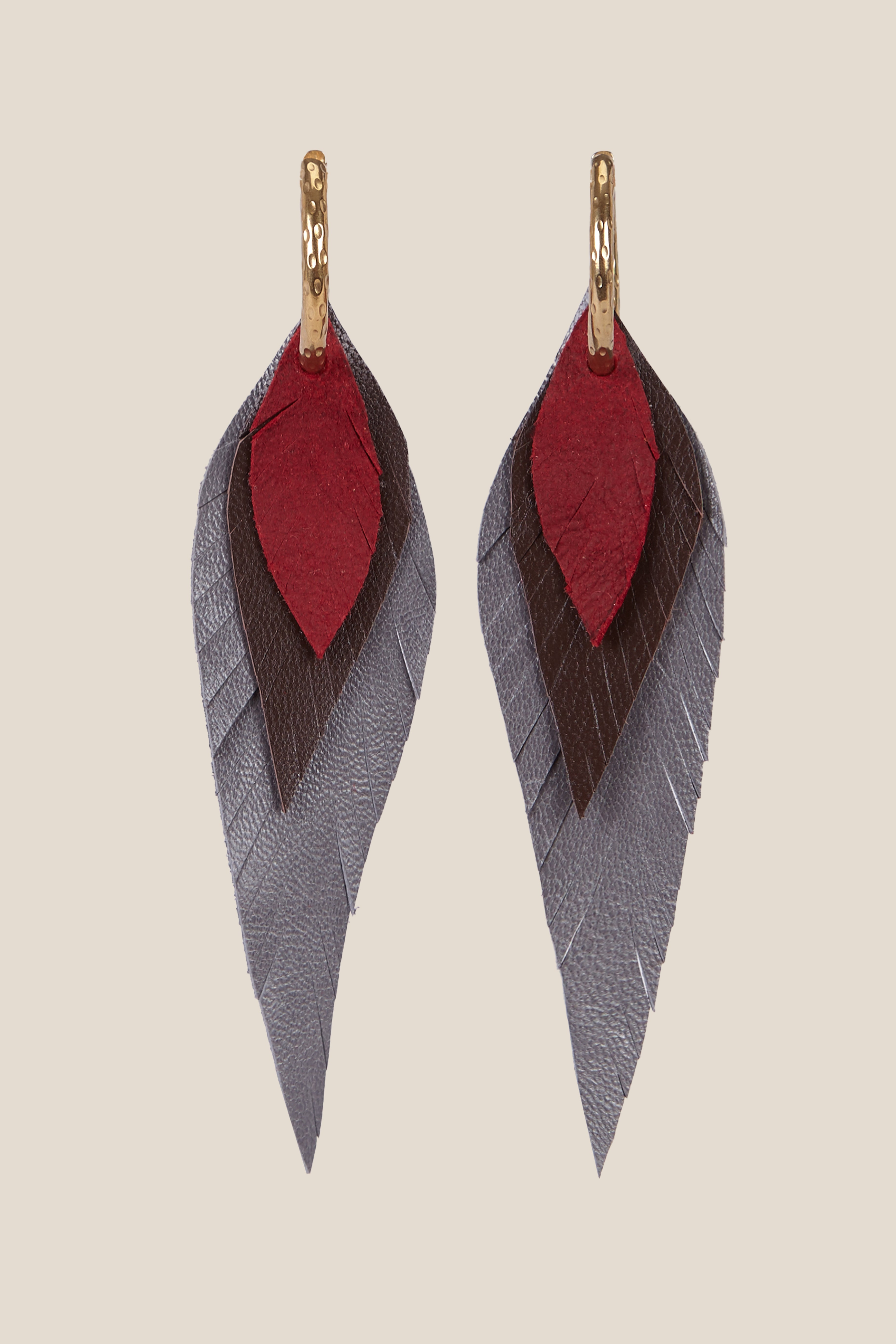 Pendiente Pluma Pequeño Gris